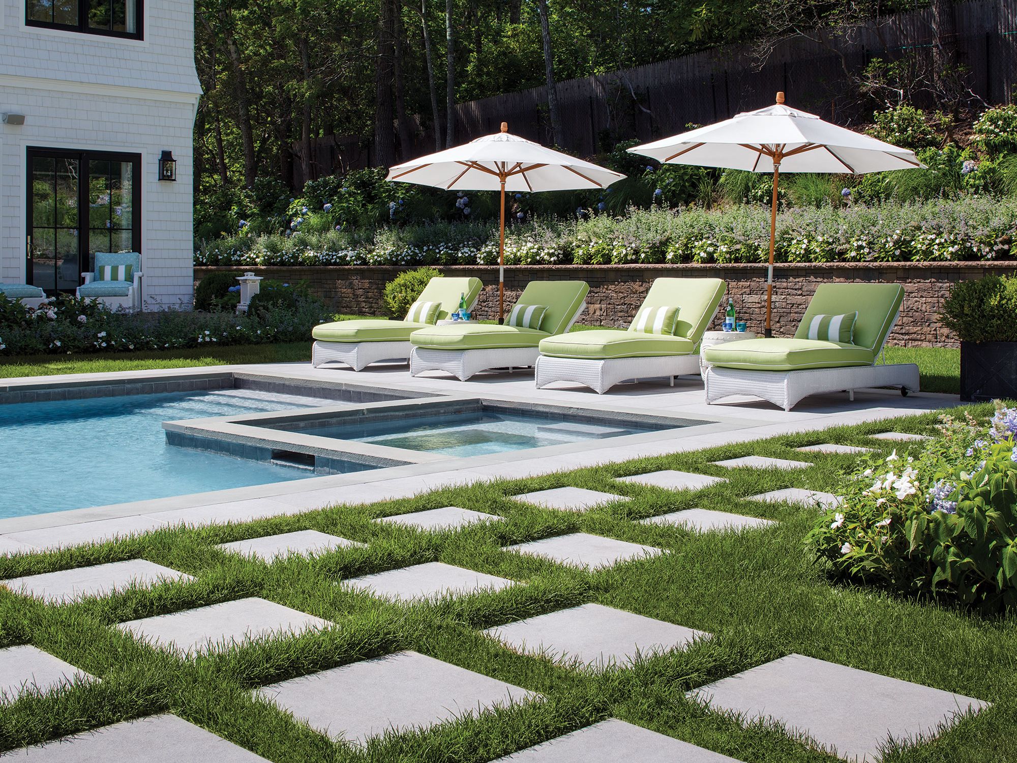 legends pool installation 2